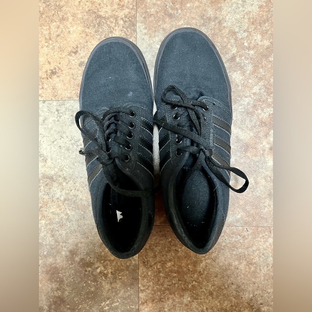 Adidas Seeley Sneaker